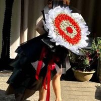 Bó Hoa Dâu Tây Và Hoa Hồng Ohara Siêu To Khổng Lồ