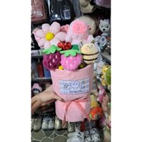 Bó hoa gấu bông capybara hồng handmade