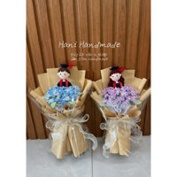 Bó hoa lưu ly + búp bê tốt nghiệp bằng len handmade siêu xinh