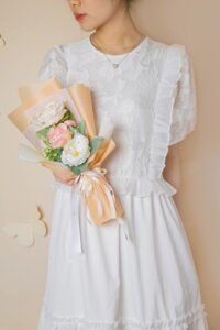 Bó hoa Macaron - Honey Gold