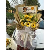 BÓ HOA SÁP TANNA KOREA CAO CẤP MIX HƯỚNG DƯƠNG,TẶNG BANER HAPPY GRADUATION ( phom 60-65cm)