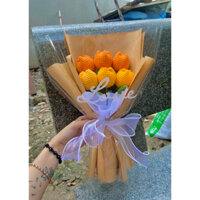 Bó hoa tulip được làm bằng len handmade