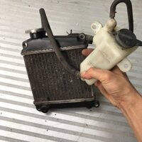 Bộ két nước kèm bình phụ, làm mát, cả rắc cả dây, hàng zin tháo xe honda SCR 110
