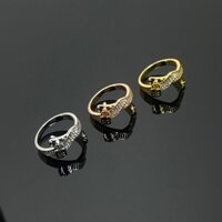 Bộ khóa mới Nhẫn kim cương thời trang bằng thép titan nhẫn cặp đôi