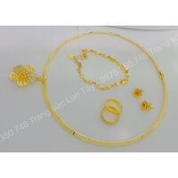 Bộ kiềng cưới nhỏ xinh cho cô dâu, dát vàng 9999