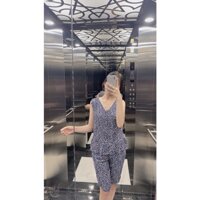 Bộ lanh nữ Karoll quần lửng cổ V NH22.043