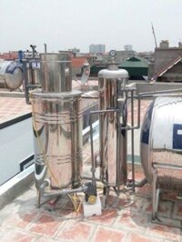 Bộ lọc giếng khoan trung chuyển 2 cột inox 304 (có bơm)