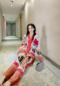 Bộ Lụa Pyjama Mặc Nhà Tay Dài Hoạ Tiết Túi Sang Chảnh