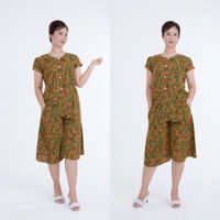 Bộ lụa  quần giả váy chất liệu lụa hànsiêu mát , hoạ tiết trang nhã tạo nên một phong cách thanh lịch,quý phái