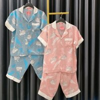 Bộ lụa quần lửng mango hồng họa tiết thiên nga, chất mát, mền mịn