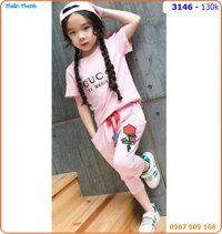 Bộ mặc nhà Gucci hoa hồng dễ thương cho bé