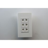 Bộ mặt  3 ổ cắm đơn 2 chấu màn che dòng Wide Panasonic