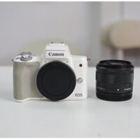 Bộ máy ảnh Canon EOS M50 kèm ống kính Canon M 15-45mm