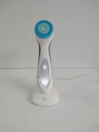 Bộ máy rửa mặt Nuskin Lumispa, hoạt động tốt, pin khỏe sử dụng 1 tuần sạc 1 lần.