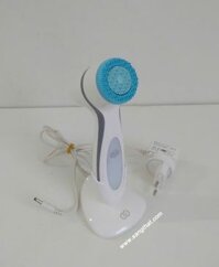 Bộ máy rửa mặt Nuskin Lumispa hoạt động tốt, pin khỏe sử dụng tốt.
