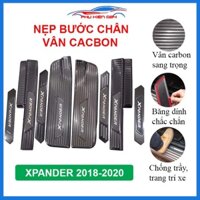 Bộ nẹp bước chân trong ngoài vân Cacbon xe Xpander 2018-2019-2020 chống trầy làm đẹp ô tô