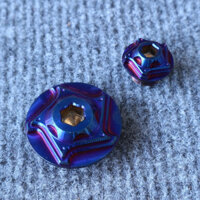 Bộ ốc mâm lửa, ốc mâm đề INOX xi titan gắn các loại xe SIRIUS JUPITER và các xe YAMA (kiểu phi tiêu xoáy)