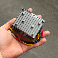 Bộ ổn định điện áp từ 8V đến 35V xuống 12V chống mưa
