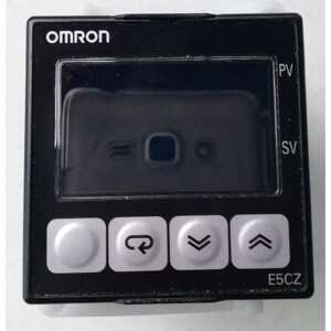 Bộ ổn nhiệt Omron E5CZ-Q2MT