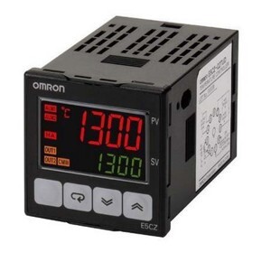 Bộ ổn nhiệt Omron E5CZ-R2T