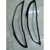 Bộ ốp viền đèn Pha Nhựa Đen xe Mazda BT50 đời 2022,2023