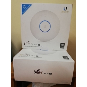 Bộ phát sóng không dây UBIQUITI UniFi AP-AC -LR