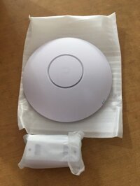 Bộ phát wifi Ubiquiti UniFi AP AC LR