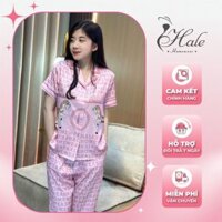 Bộ Pijama Nữ Tay Ngắn Quần Lửng Lụa Cao Cấp Hale Homewear In Hình Ngựa Hồng PJQS010