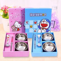 Bộ quà tặng chén ăn Doremon, Hello Kitty, gấu Pooh inox chống nóng cho bé. Tặng kèm đũa muỗng dễ thương