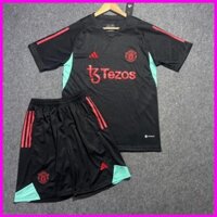 Bộ Quần Áo Bóng Đá CLB MU ĐEN TRAINING 2023 Quần Có Túi - Chuẩn Mẫu Thi Đấu - Vải Polyester Gai Thái
