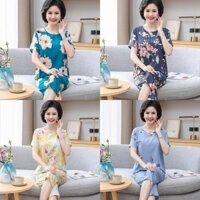 Bộ quần áo chất lanh cho mẹ trung tuổi