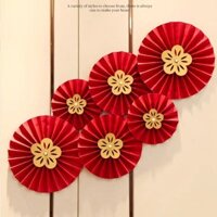 Bộ quạt giấy đỏ kèm chữ thư pháp CHÚC MỪNG NĂM MỚI và hoa mai treo tường trang trí Tết 2023 Anzzar - quạt có hoa - loại to