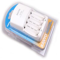 Bộ Sạc Pin AA / AAA Sanyo Eneloop