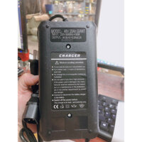 Bộ Sạc Xe Đạp Điện 48V-20AH CHÂN CHỤP TẶNG Ổ CẮM HẸN GIỜ 45K
