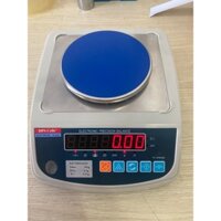 Bộ sản phẩm cân định lượng mẫu vải, giấy, Cân điện tử kỹ thuật KD-TBED 300g/0.01g và Dao cắt mẫu vải, giấy 10cm2