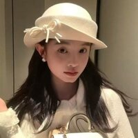 [Bộ sưu tập của 9359 người] Cô con gái giàu có kiểu Pháp đội mũ tinh tế mùa thu và mùa đông của phụ nữ uốn cong khí chất Hoang Dã và thanh lịch Mũ Nỉ cừu phong cách Hepburn