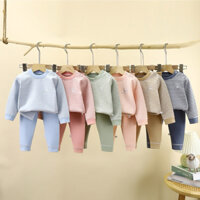 Bộ Thu Đông Mặc Nhà Cho Bé Trai Gái 1-10 tuổi,Hàng Quảng Châ Cao Cấp , Giữi Nhiệt Ấm Áp Mềm Mịn Mẫu Mới 2024 Bộ Nỉ Nhung