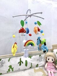 Bộ treo nôi chủ đề vườn thú sắc màu kích thích thị giác của bé