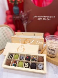 Bộ túi hộp socola 12 viên Royal kem