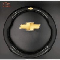 Bọc vô lăng ô tô vân carbon logo Chevrolet CRUZE SPARK ORLANDO TRAIBLAZE COLORADO sang trọng size 38cm