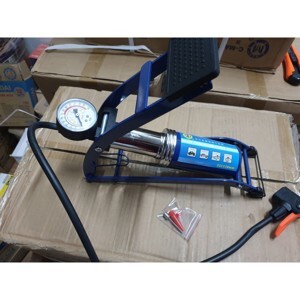 Bơm đạp 1 ống C-Mart L0001