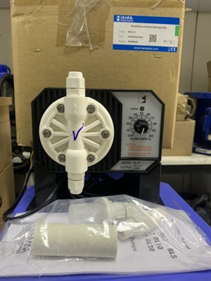 Bơm định lượng Hanna BL 15-2 (15.2 lít/h)