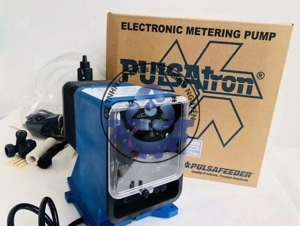 Bơm định lượng hóa chất Pulsafeeder Pulsatron LD54 S2