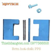 "Bơm Hóa Chất Quay Tay Từ Thùng Phy Bằng Nhựa NEWTECH CH8016PP: An Toàn và Siêu Bền Cho Mọi Loại Hoá Chất"