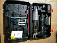 BƠM MỠ DÙNG PIN TLT-BMP010