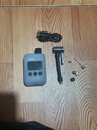 Bơm xe đạp CYCLAMI 150PSi MINI PUMP -Sạc Type C (Hộp)