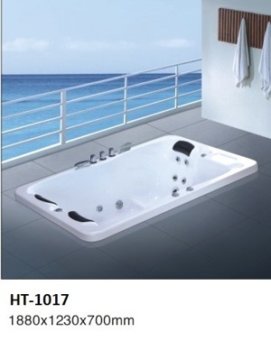 Bồn tắm massage Daros HT-1017