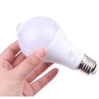 Bóng đèn led 15w 220v cảm ứng chuyển động thông minh tự động bật tắt tiết kiệm điện
