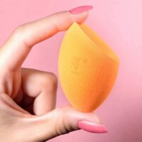 Bông Mút trang điểm Real Techniques Miracle Complexion Sponge K590