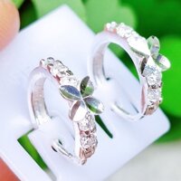 Bông tai bạc bông tròn cỏ may mắn viền đá Van jewelry